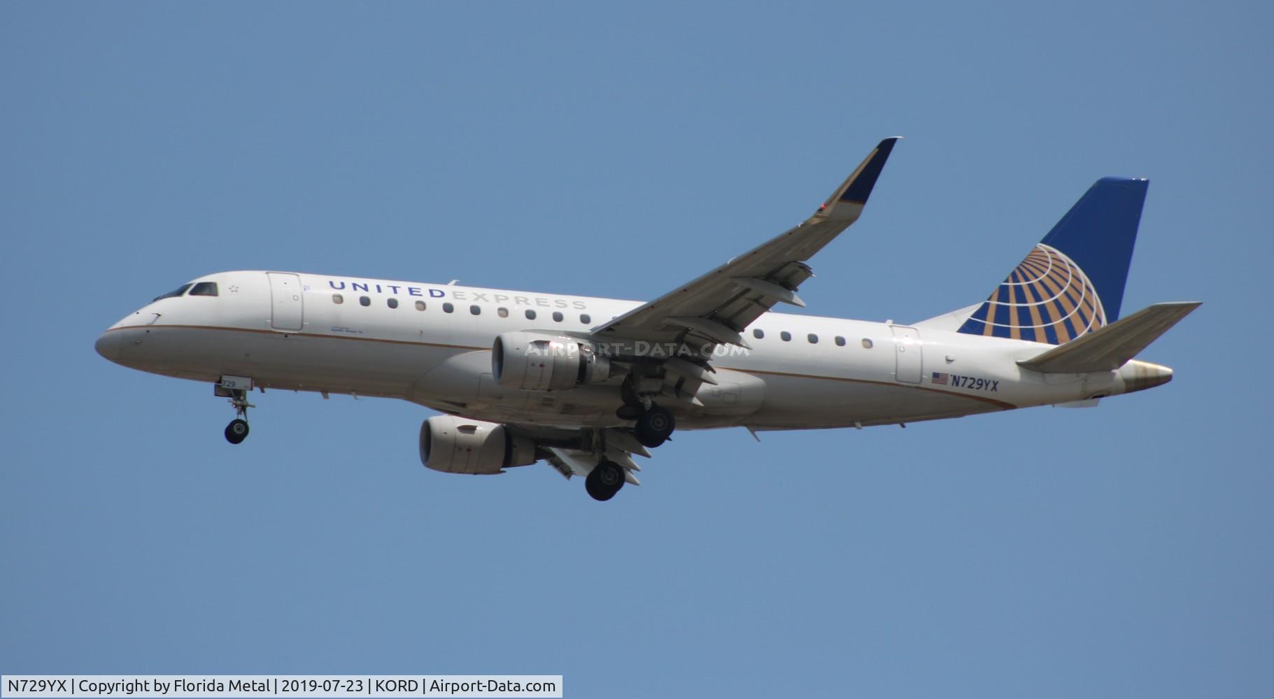 N729YX, 2015 Embraer 175LR (ERJ-170-200LR) C/N 17000512, United Express