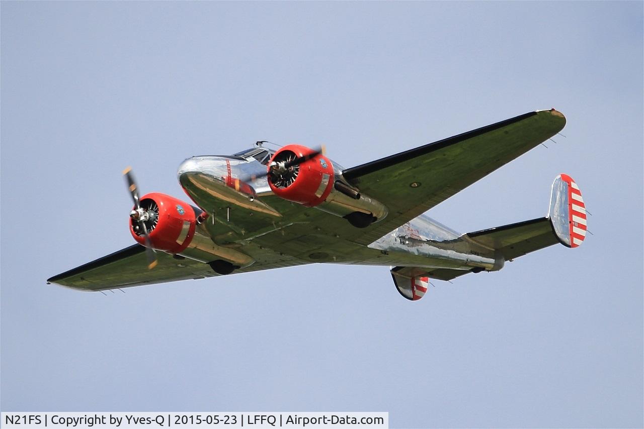 N21FS, 1952 Beech Expeditor 3NM C/N CA-138, Beech 3NM, On display, La Ferté-Alais (LFFQ) Air show 2015
