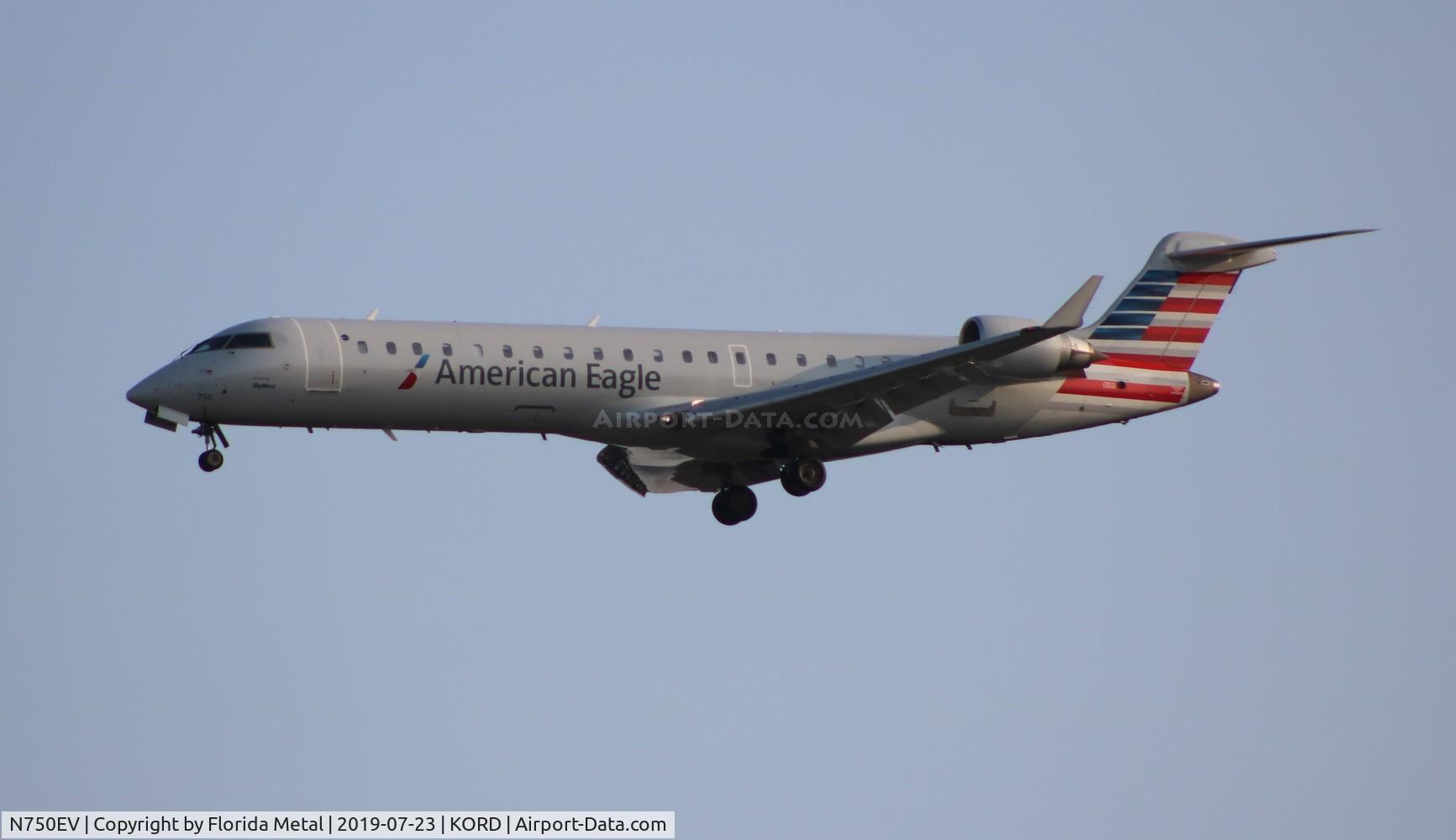 N750EV, 2004 Bombardier CRJ-701 (CL-600-2C10) Regional Jet C/N 10161, American Eagle