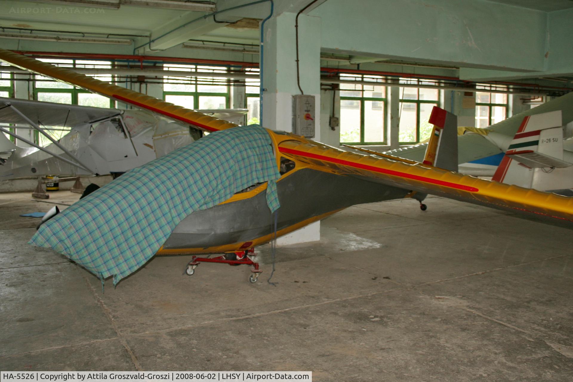 HA-5526, 1985 Rubik R-26SU Góbé 82 C/N AA800042, LHSY - Szombathely Airport, Hungary
