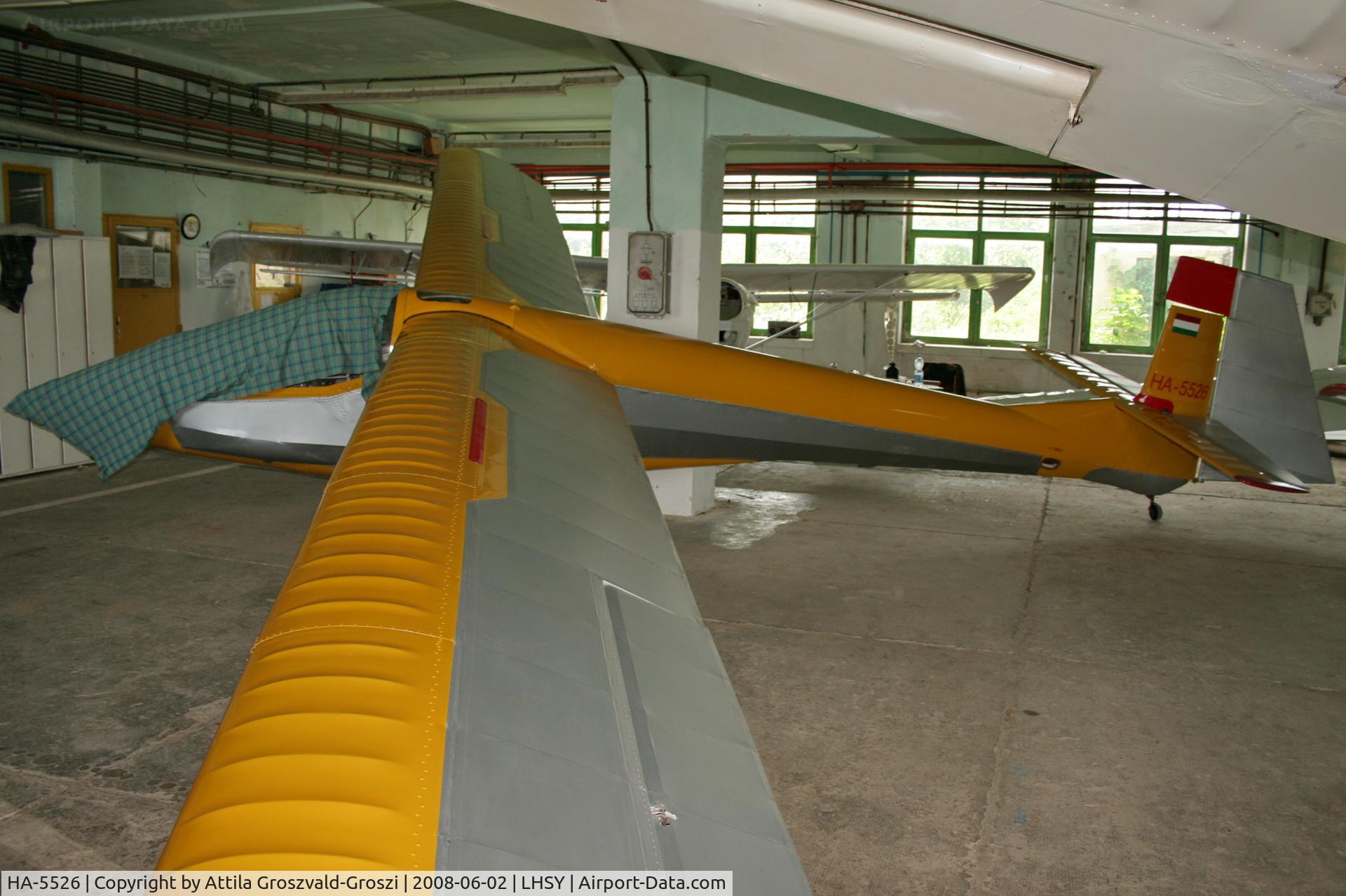 HA-5526, 1985 Rubik R-26SU Góbé 82 C/N AA800042, LHSY - Szombathely Airport, Hungary