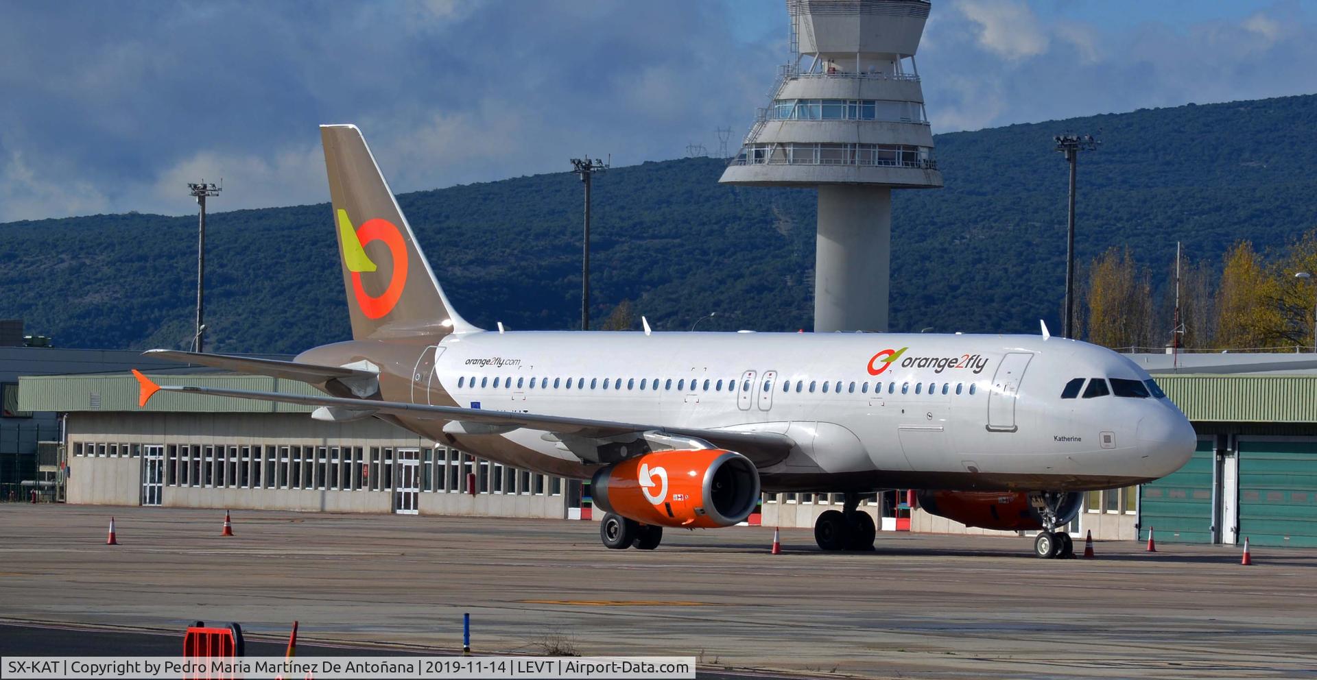 SX-KAT, 2003 Airbus A320-232 C/N 1979, Aeropuerto de Foronda - Vitoria-Gasteiz - Euskadi - España