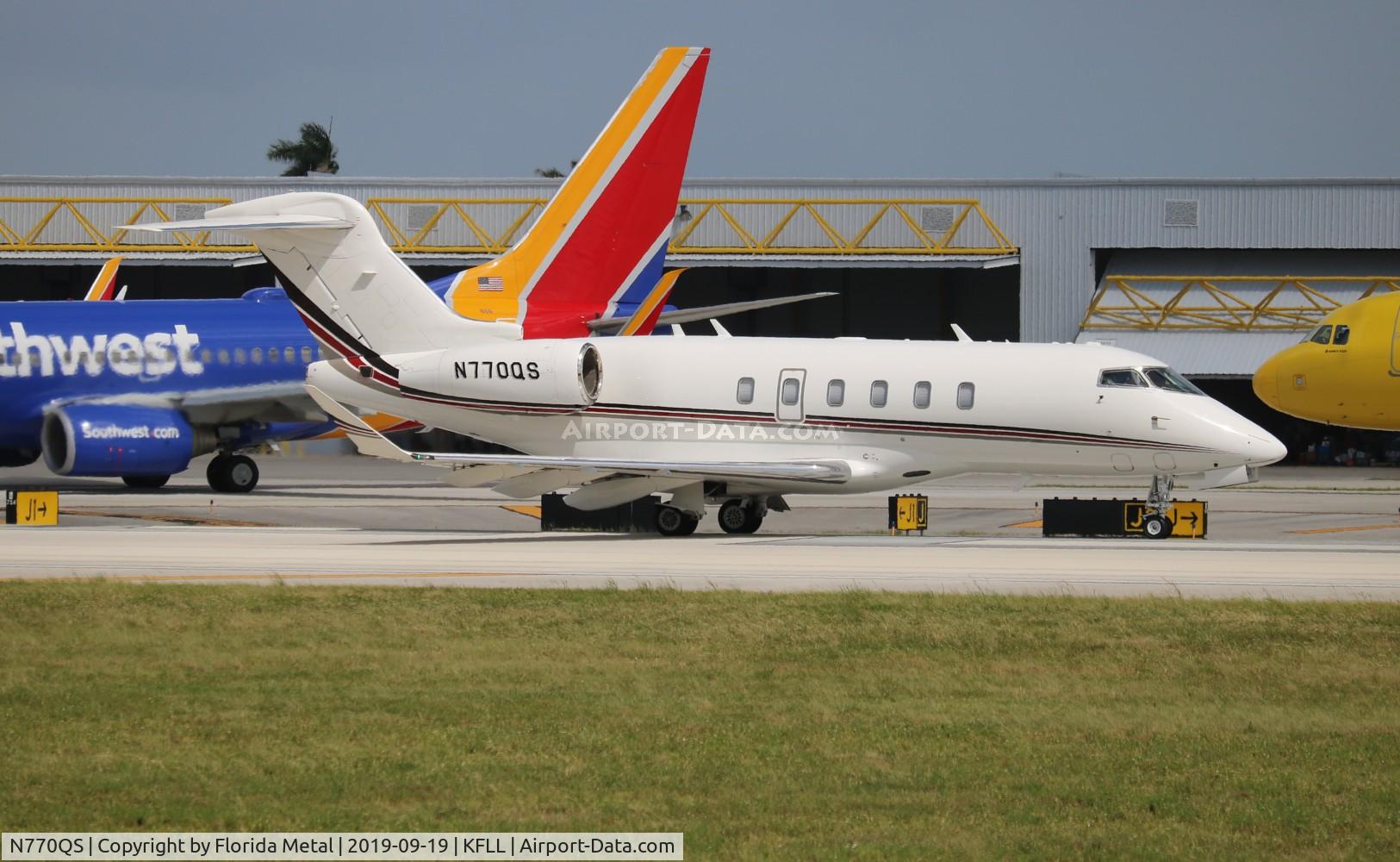 N770QS, 2015 Bombardier Challenger 300 (BD-100-1A10) C/N 20543, NetJets