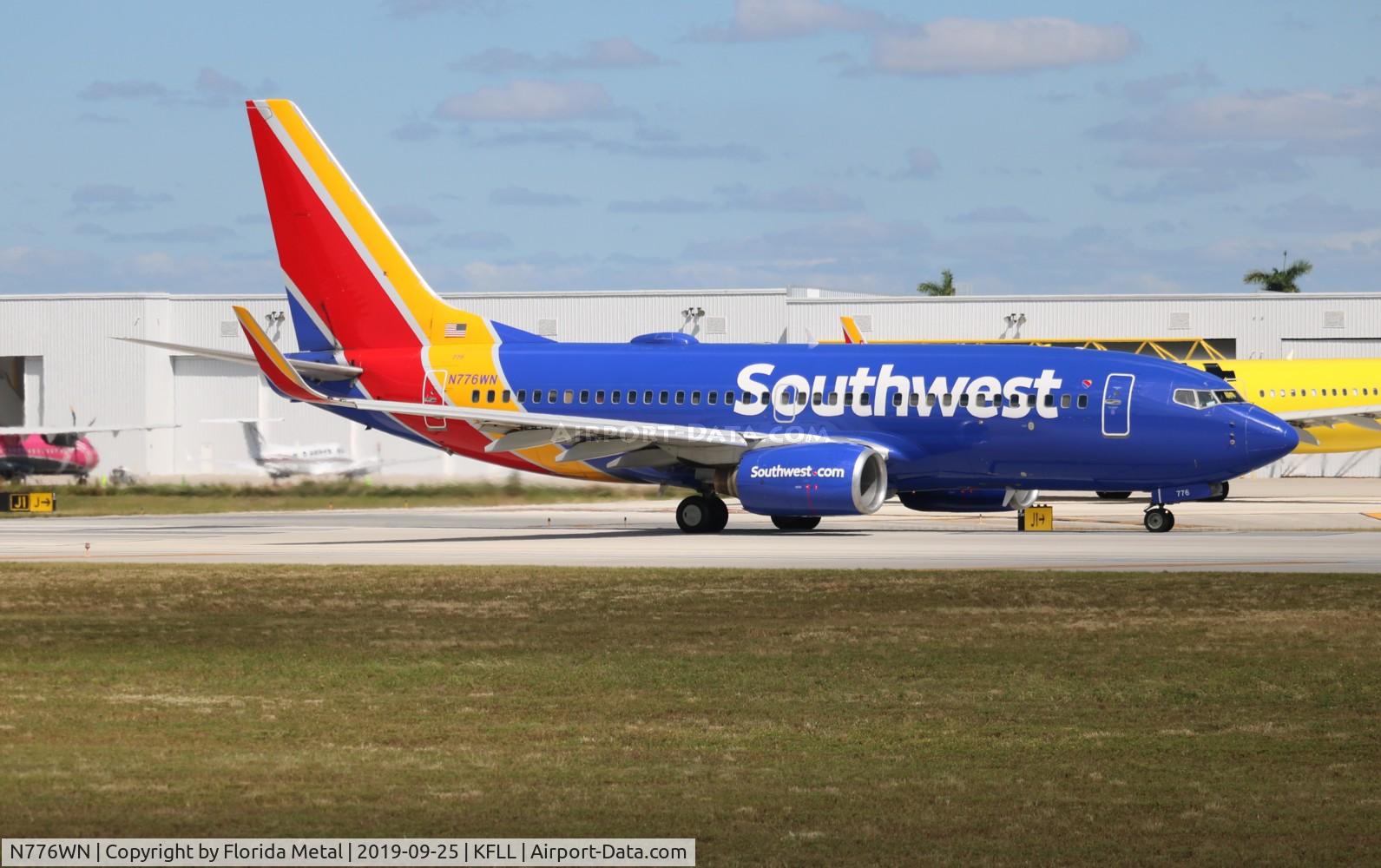 N776WN, 2000 Boeing 737-7H4 C/N 30591, Southwest