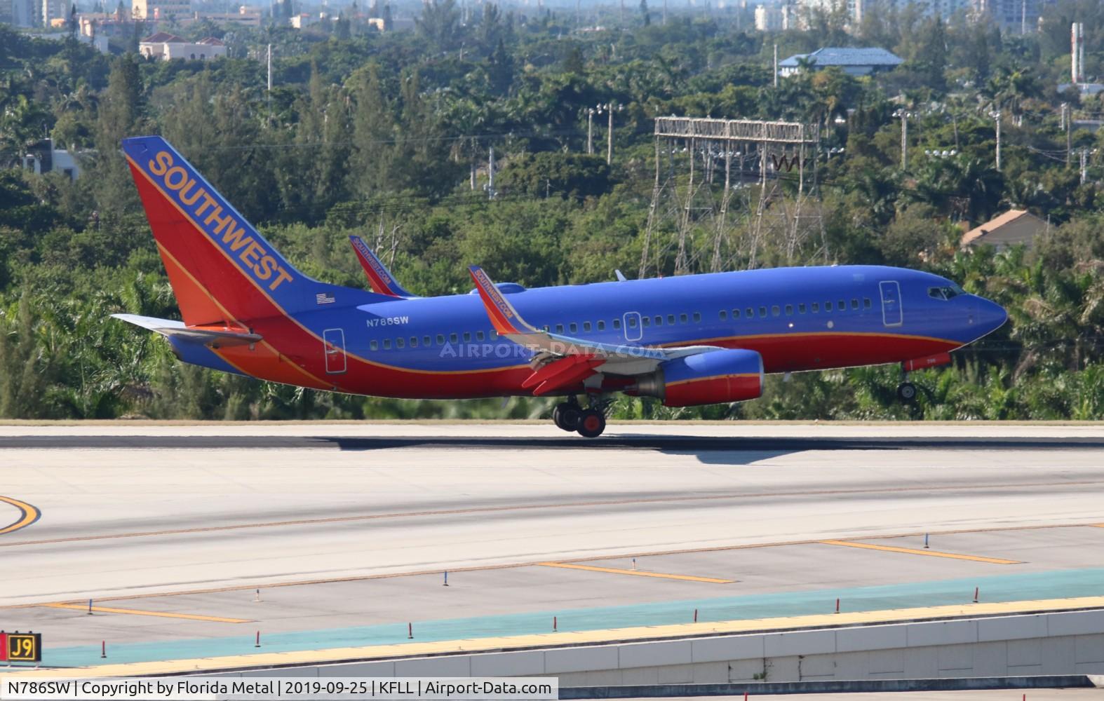 N786SW, 2000 Boeing 737-7H4 C/N 29811, Southwest