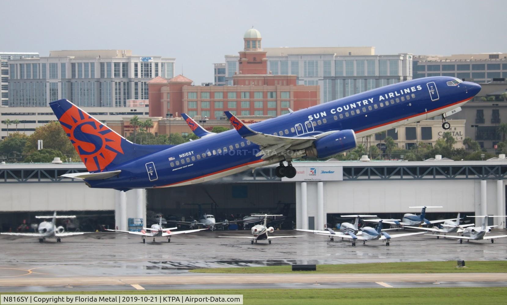 N816SY, 2001 Boeing 737-8Q8 C/N 30637, Sun Country