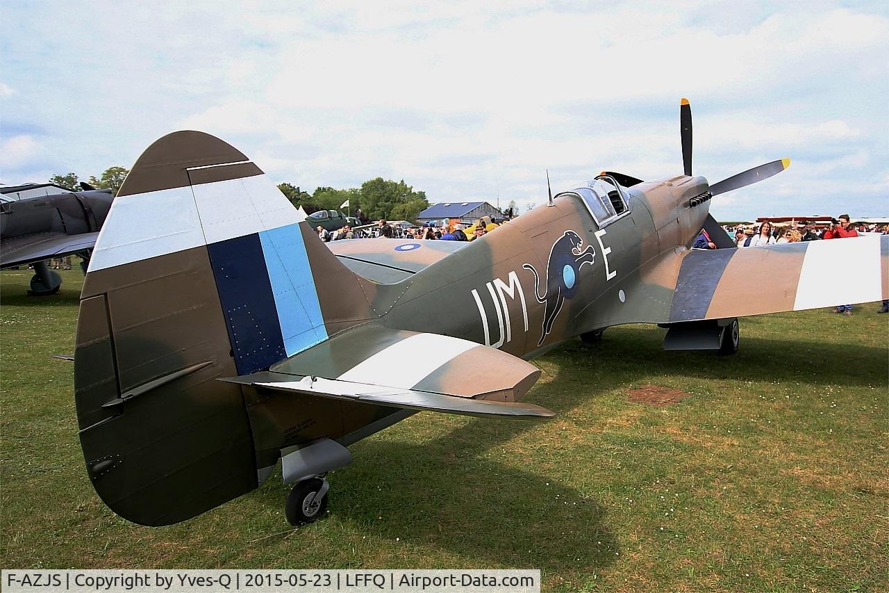 F-AZJS, 1944 Supermarine 389 Spitfire PR.XIX C/N 6S/585110, Supermarine 389 Spitfire PR.XIX, Static display, La Ferté-Alais airfield (LFFQ) Air show 2015