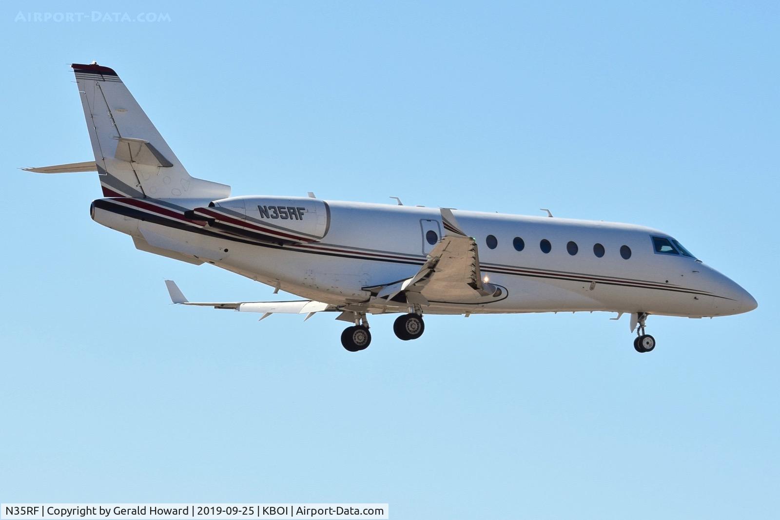 N35RF, 2002 Israel Aircraft Industries Gulfstream 200 C/N 061, Landing 28R.