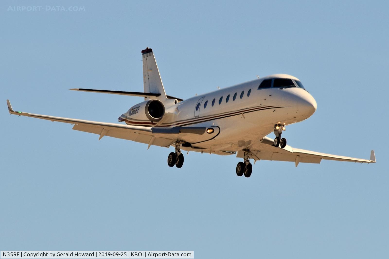 N35RF, 2002 Israel Aircraft Industries Gulfstream 200 C/N 061, Landing 28R.