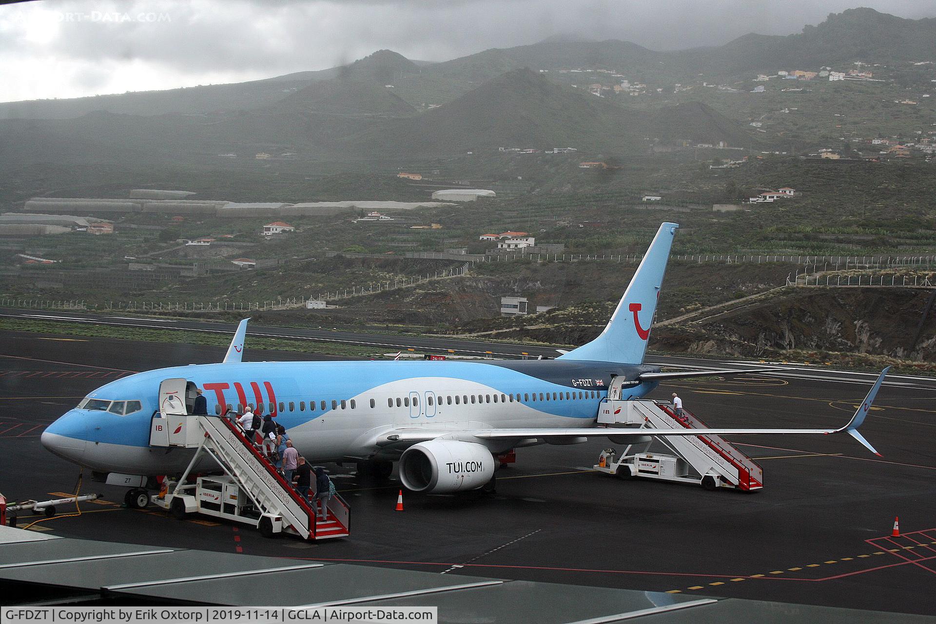 G-FDZT, 2011 Boeing 737-8K5 C/N 37248, G-FDZT in SPC