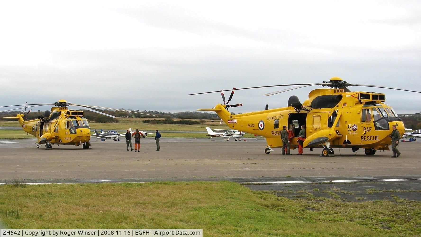 ZH542, Westland Sea King HAR.3A C/N WA1008, Visiting SAR helicopters XZ596 coded L operated by 202 Squadron RAF and ZH542 operated by A Flight of 22 Squadron RAF.