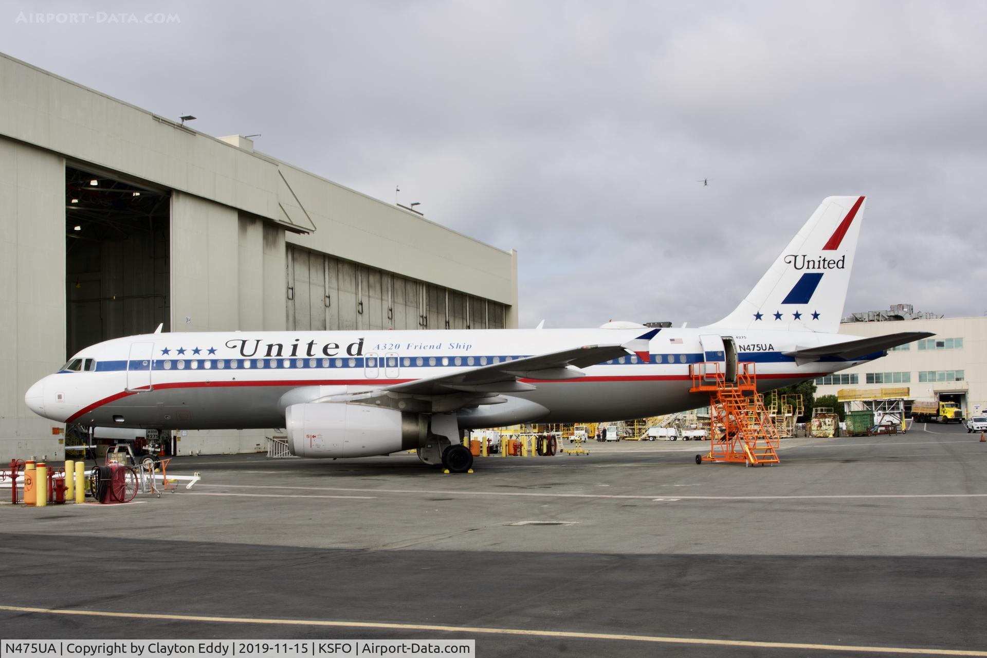 N475UA, 2001 Airbus A320-232 C/N 1495, SFO 2019.