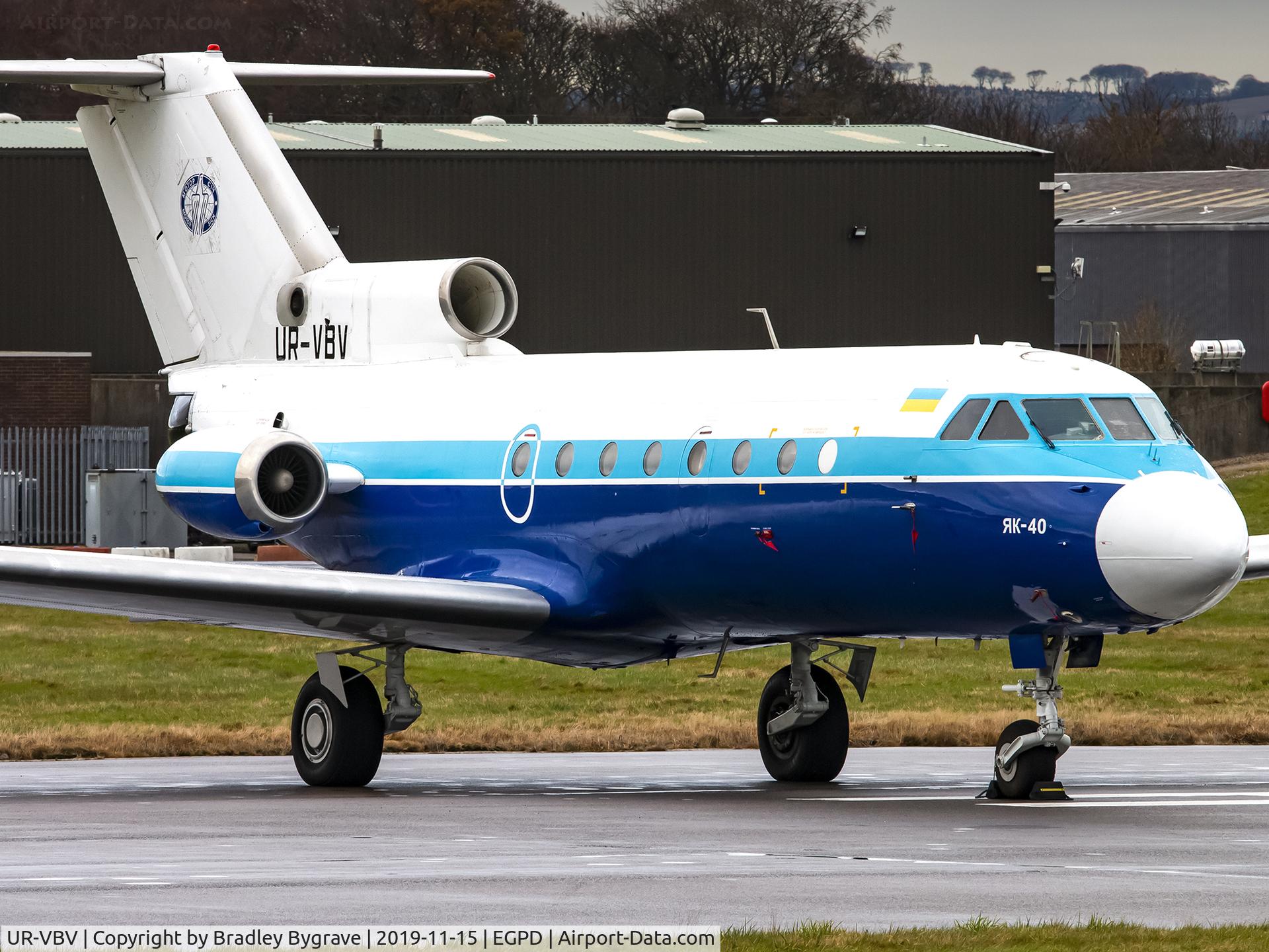 UR-VBV, 1975 Yakovlev Yak-40 C/N 9510540, Parked
