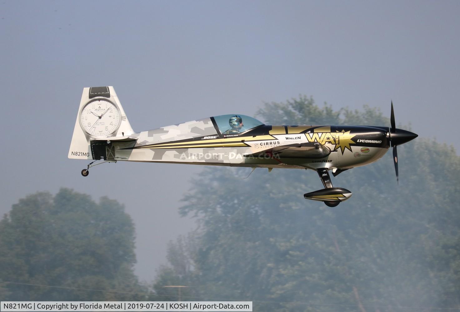 N821MG, 2009 Extra EA-300SC C/N SC010, Michael Goulian