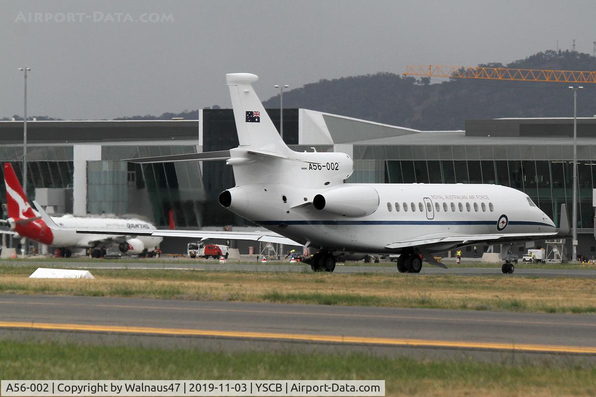 A56-002, 2018 Dassault Falcon 7X C/N 284, Rear Stbd view of RAAF 34 Squadron Dassault Falcon 7X Serial A56-002 Cn 284, shown taxying across Rwy 17/35 at Canberra International Airport (YSCB) on 03Nov2019. Three new Falcon 7X Bizjets have replaced the 3 Challenger 601s previously operated by 34Sqn