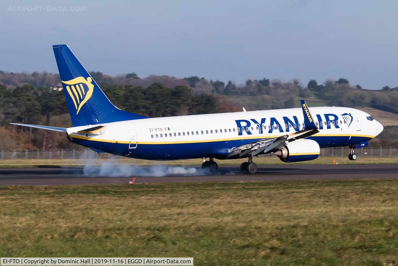 EI-FTO, 2016 Boeing 737-8AS C/N 44765, Landing RWY 09