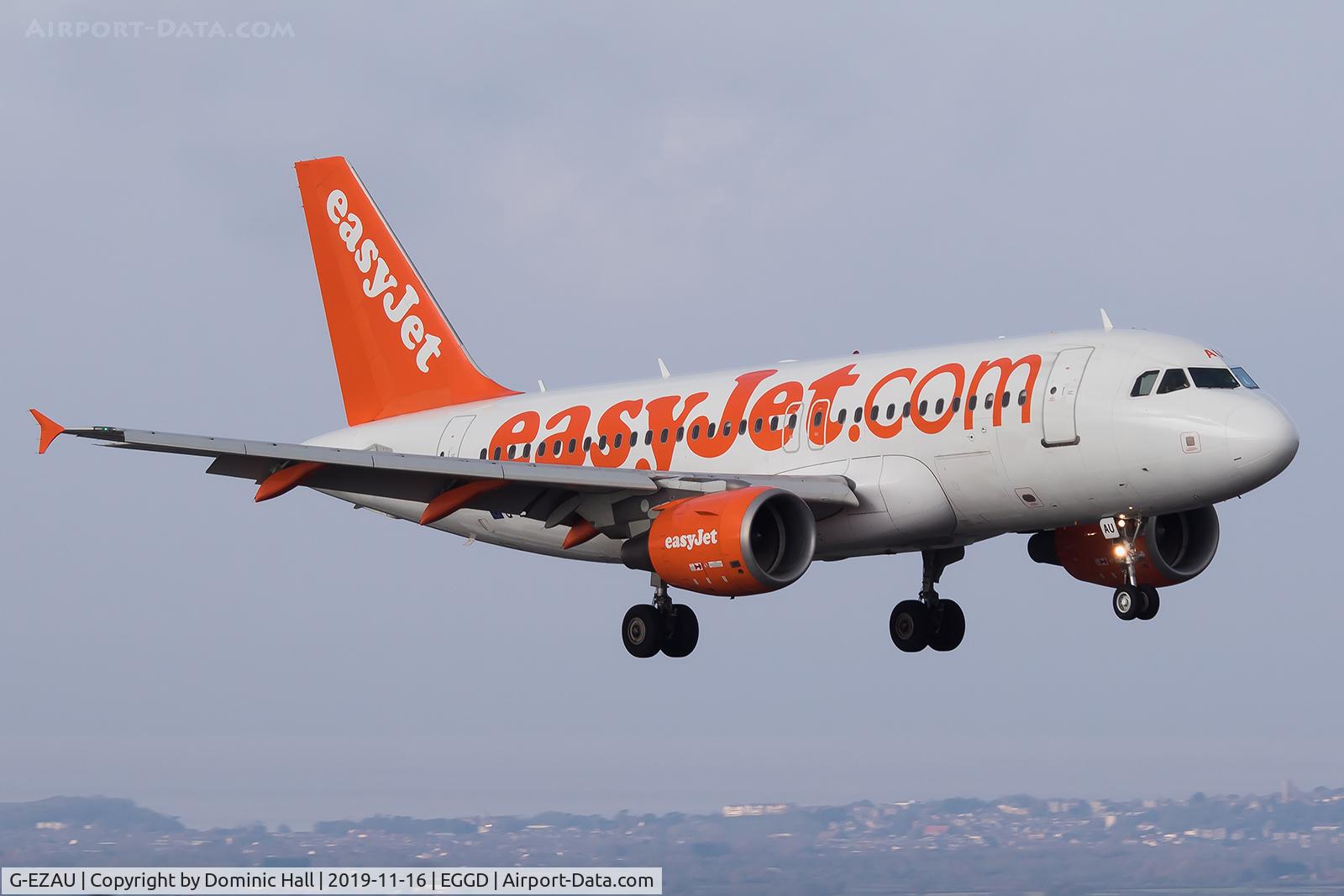 G-EZAU, 2006 Airbus A319-111 C/N 2795, Landing RWY 09