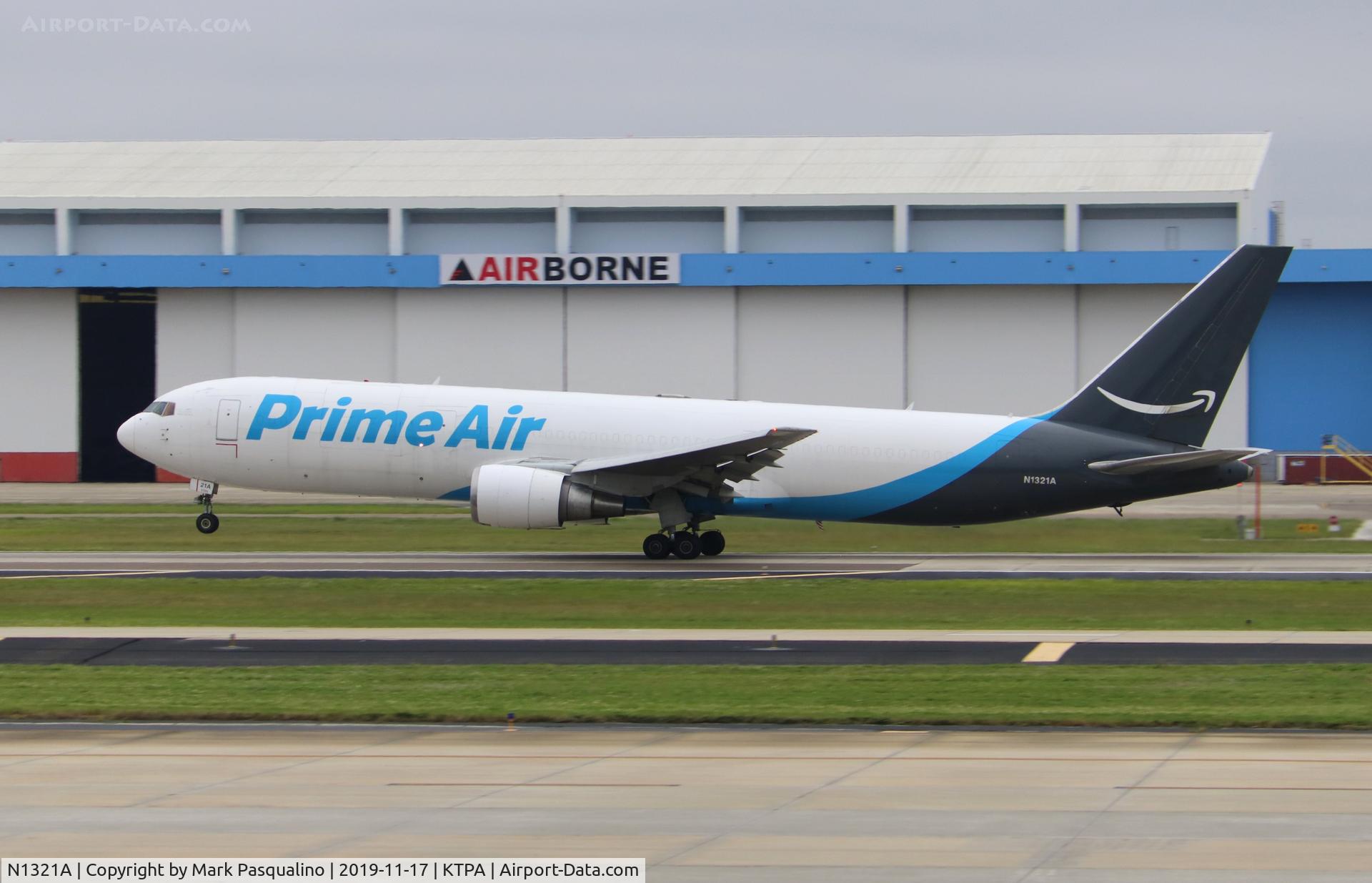 N1321A, 1995 Boeing 767-306/ER C/N 27957, Boeing 767-306/ER