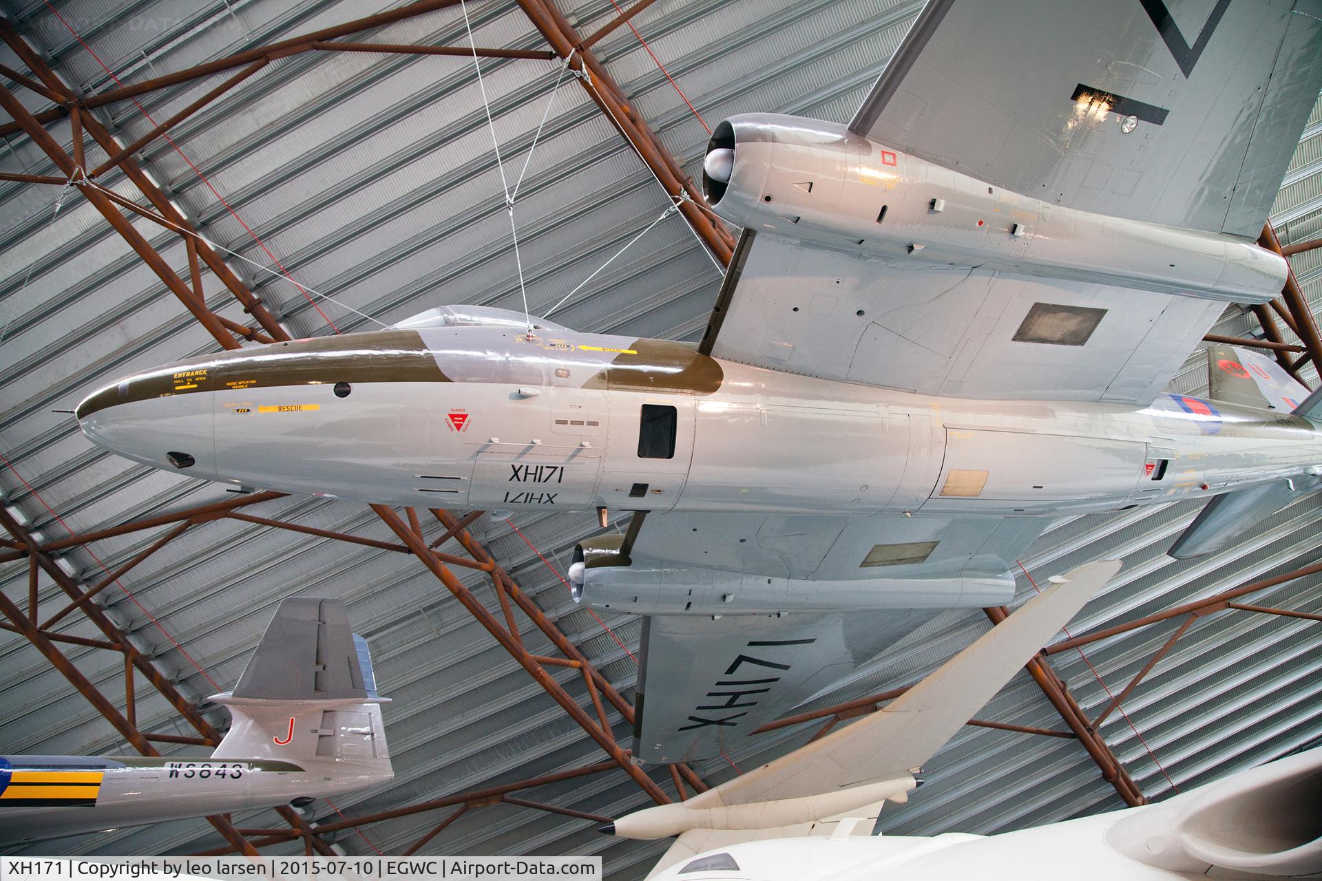 XH171, 1960 English Electric Canberra PR.9 C/N SH1735, Cosford Museum 10.7.2015