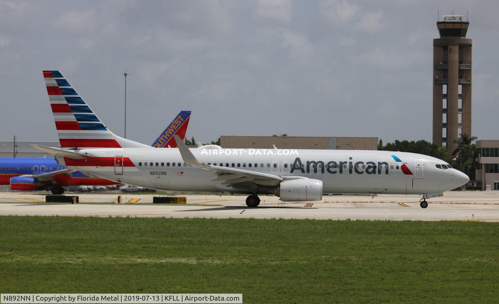 N892NN, 2012 Boeing 737-823 C/N 31145, American