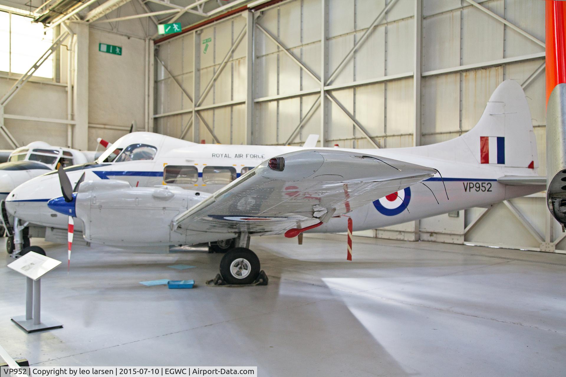 VP952, De Havilland DH-104 Devon C.2 C/N 04048, Cosford Museum 10.7.2015