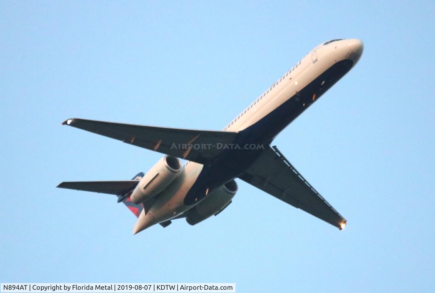 N894AT, 2004 Boeing 717-200 C/N 55046, Delta