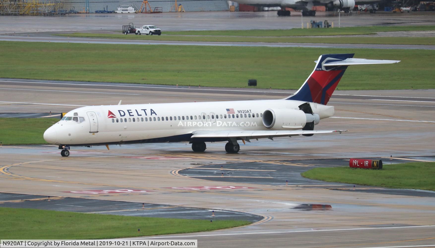 N920AT, 2000 Boeing 717-200 C/N 55083, Delta
