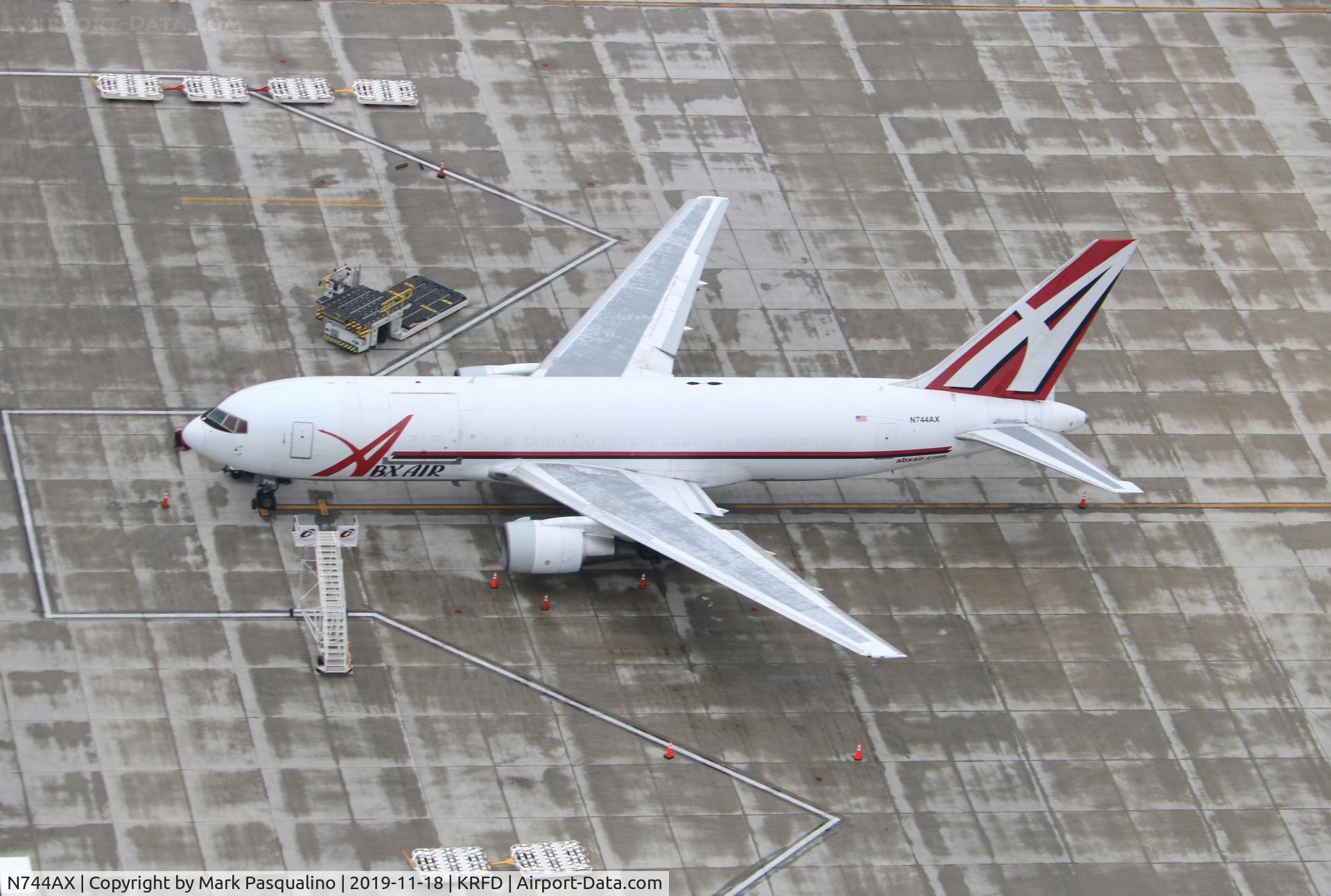 N744AX, 1983 Boeing 767-232 C/N 22221, Boeing 767-232