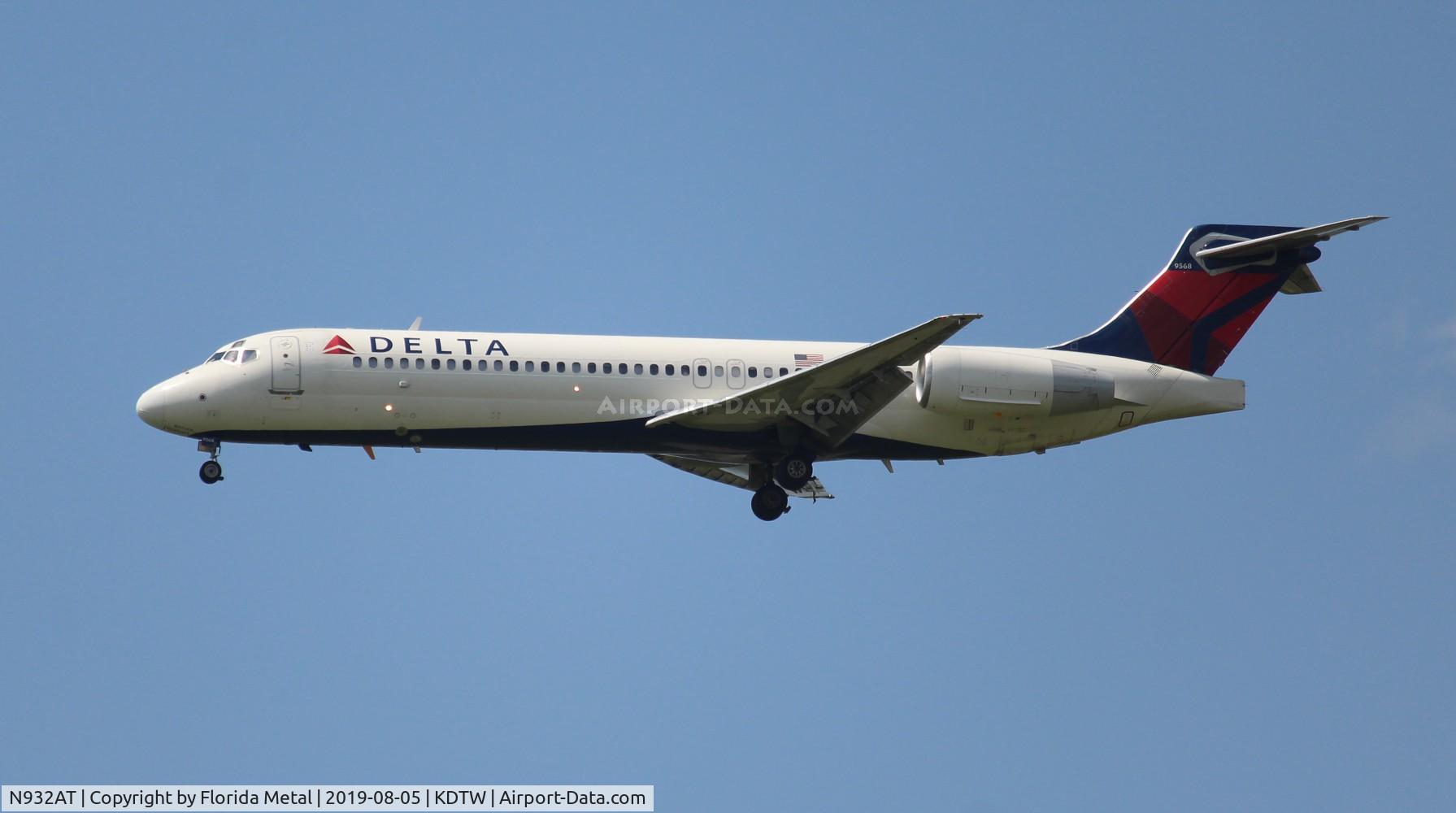 N932AT, 2000 Boeing 717-200 C/N 55073, Delta