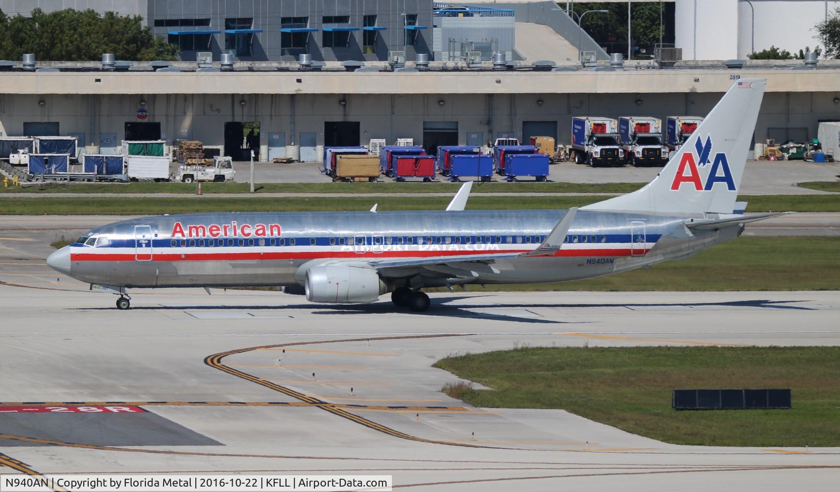 N940AN, 2000 Boeing 737-823 C/N 30598, American
