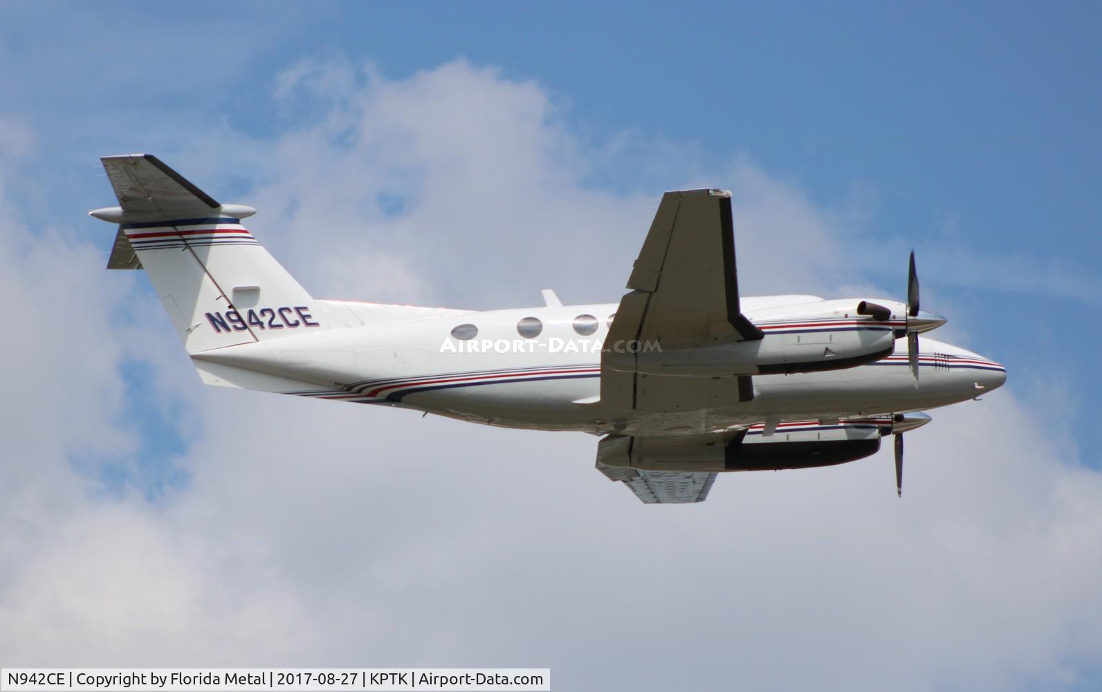 N942CE, 2000 Raytheon Aircraft Company B200 C/N BB-1731, Kingair
