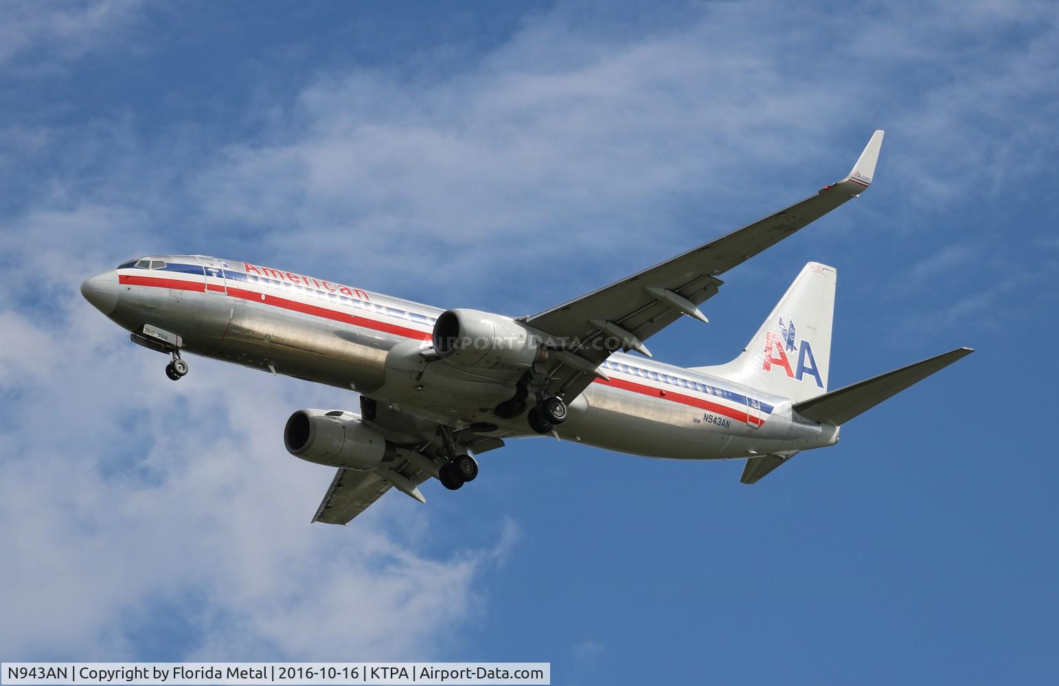 N943AN, 2000 Boeing 737-823 C/N 30599, American