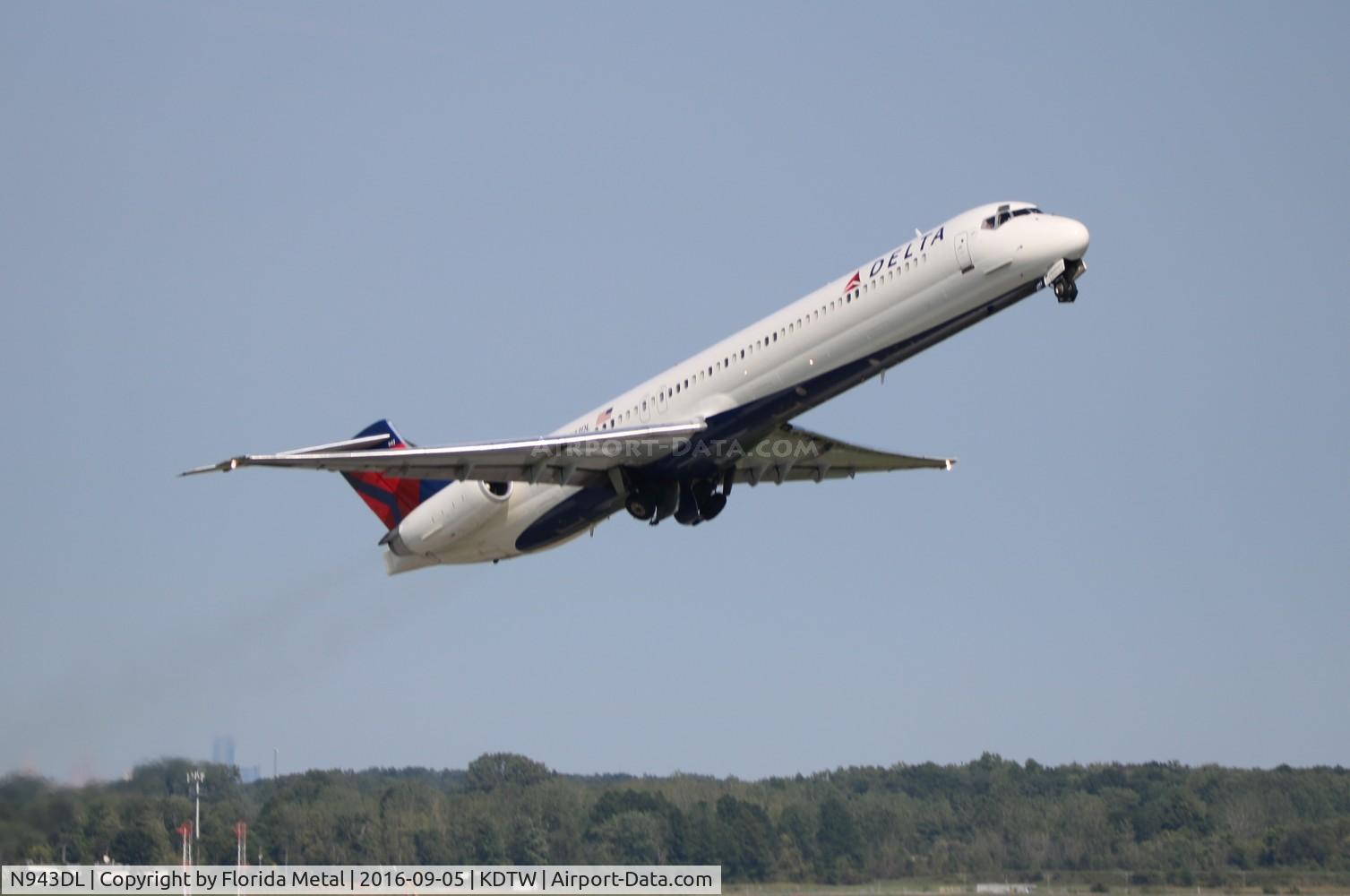N943DL, 1989 McDonnell Douglas MD-88 C/N 49816, Delta