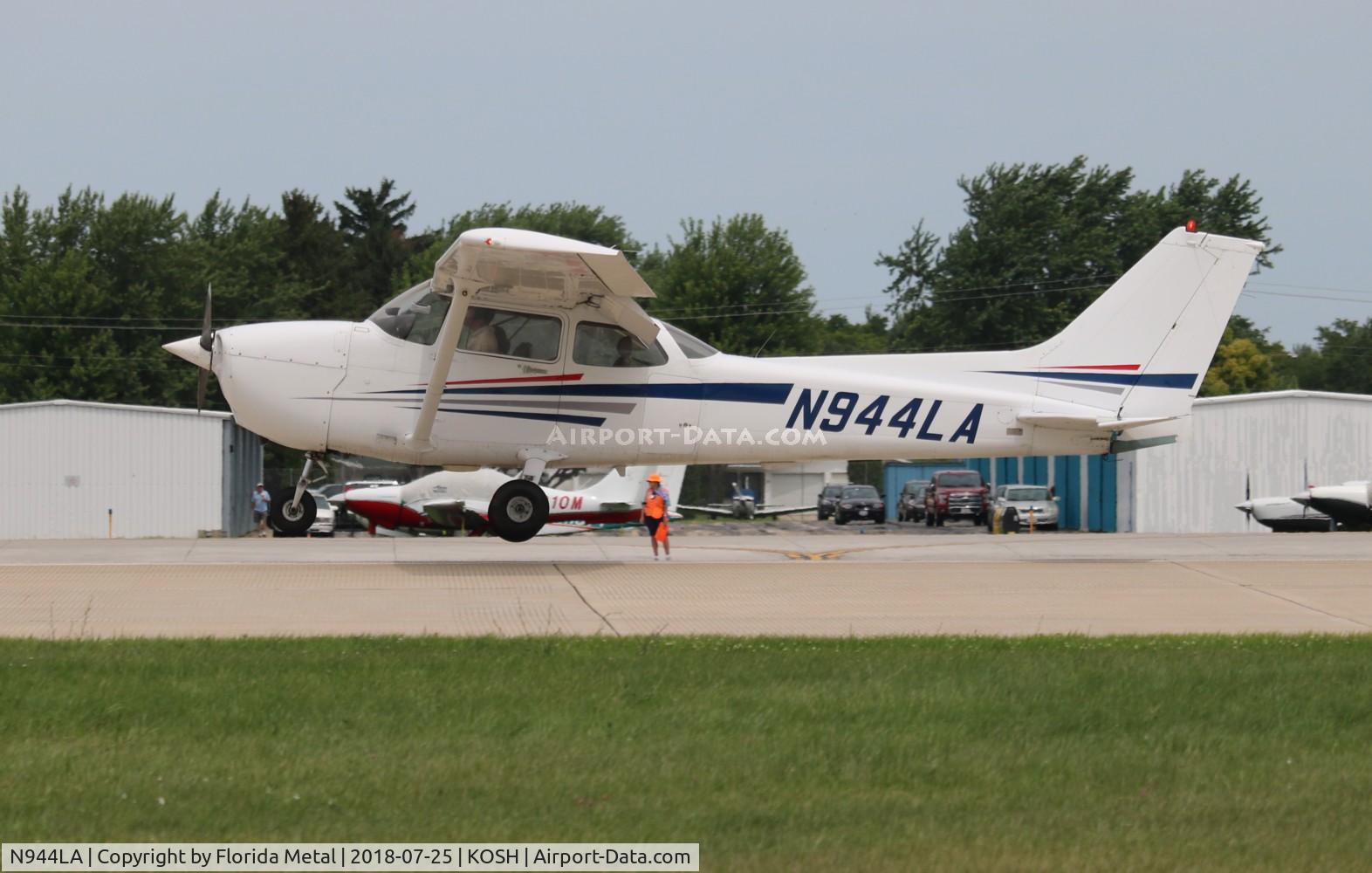 N944LA, 1998 Cessna 172R C/N 17280659, Cessna 172R