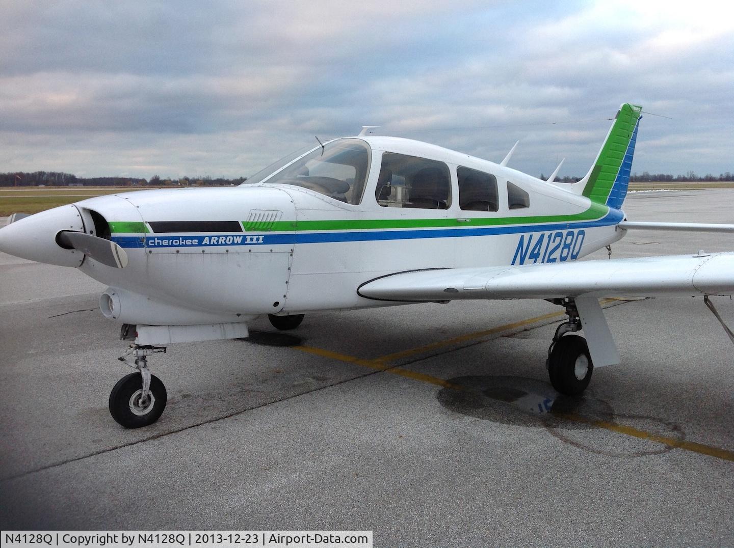 N4128Q, Piper PA-28R-201T Cherokee Arrow III C/N 28R-7703123, Piper PA-28R-201T