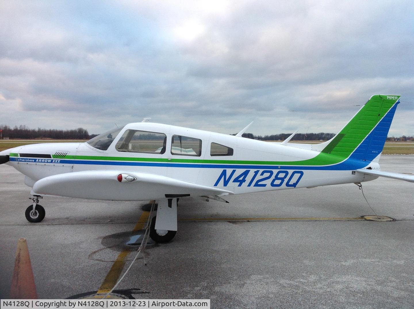 N4128Q, Piper PA-28R-201T Cherokee Arrow III C/N 28R-7703123, Piper PA-28R-201T