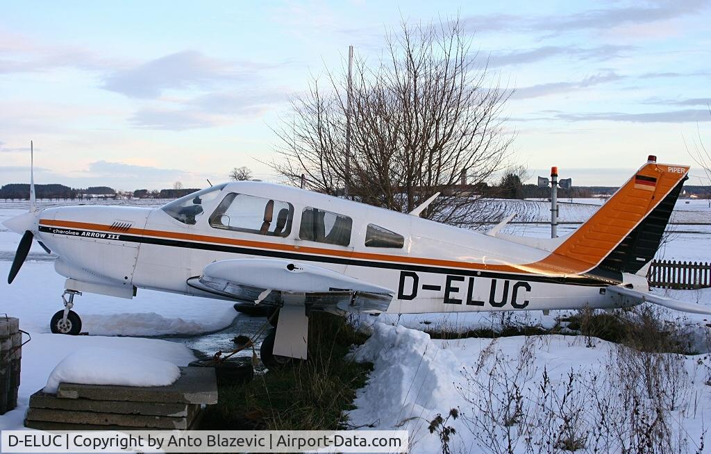 D-ELUC, 1977 Piper PA-28R-201T Cherokee Arrow III C/N 28R-7703370, 1977 Piper PA-28R-201T