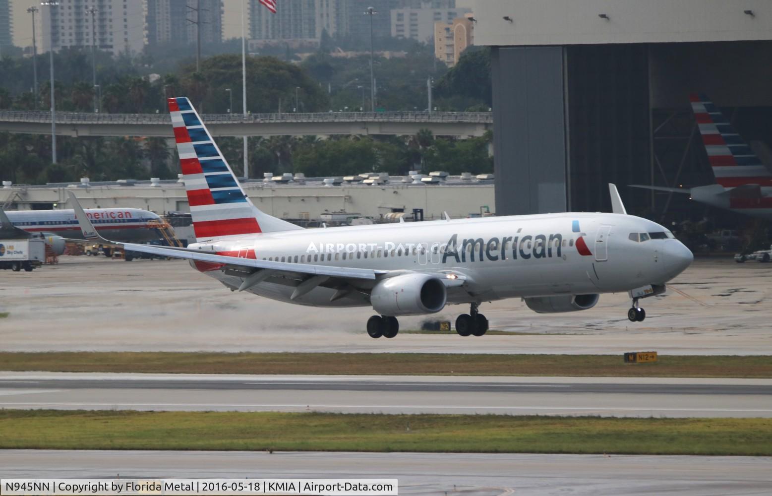 N945NN, 2014 Boeing 737-823 C/N 33233, American