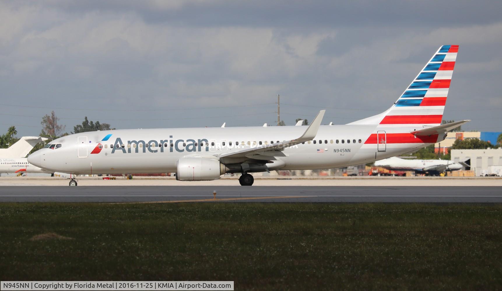 N945NN, 2014 Boeing 737-823 C/N 33233, American