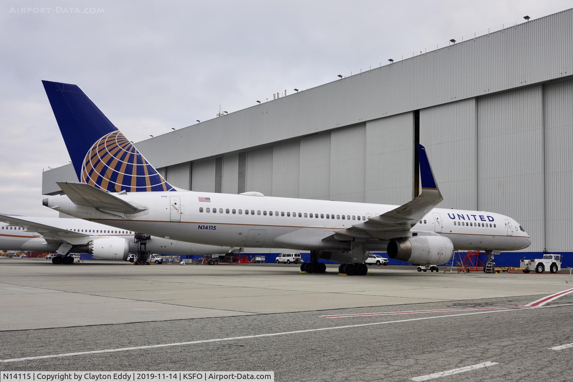 N14115, 1995 Boeing 757-224 C/N 27557, SFO 2019.