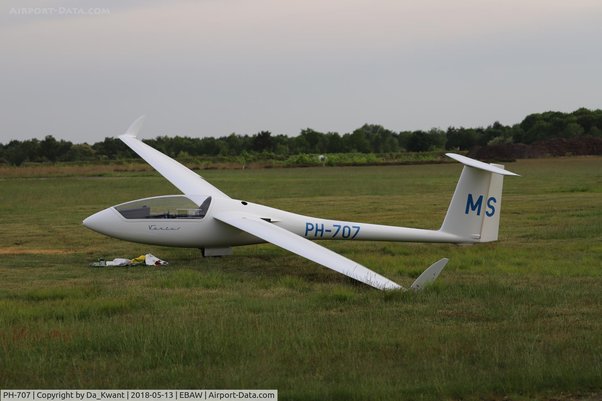 PH-707, Schempp-Hirth Ventus C/N MS, fly in 2018
