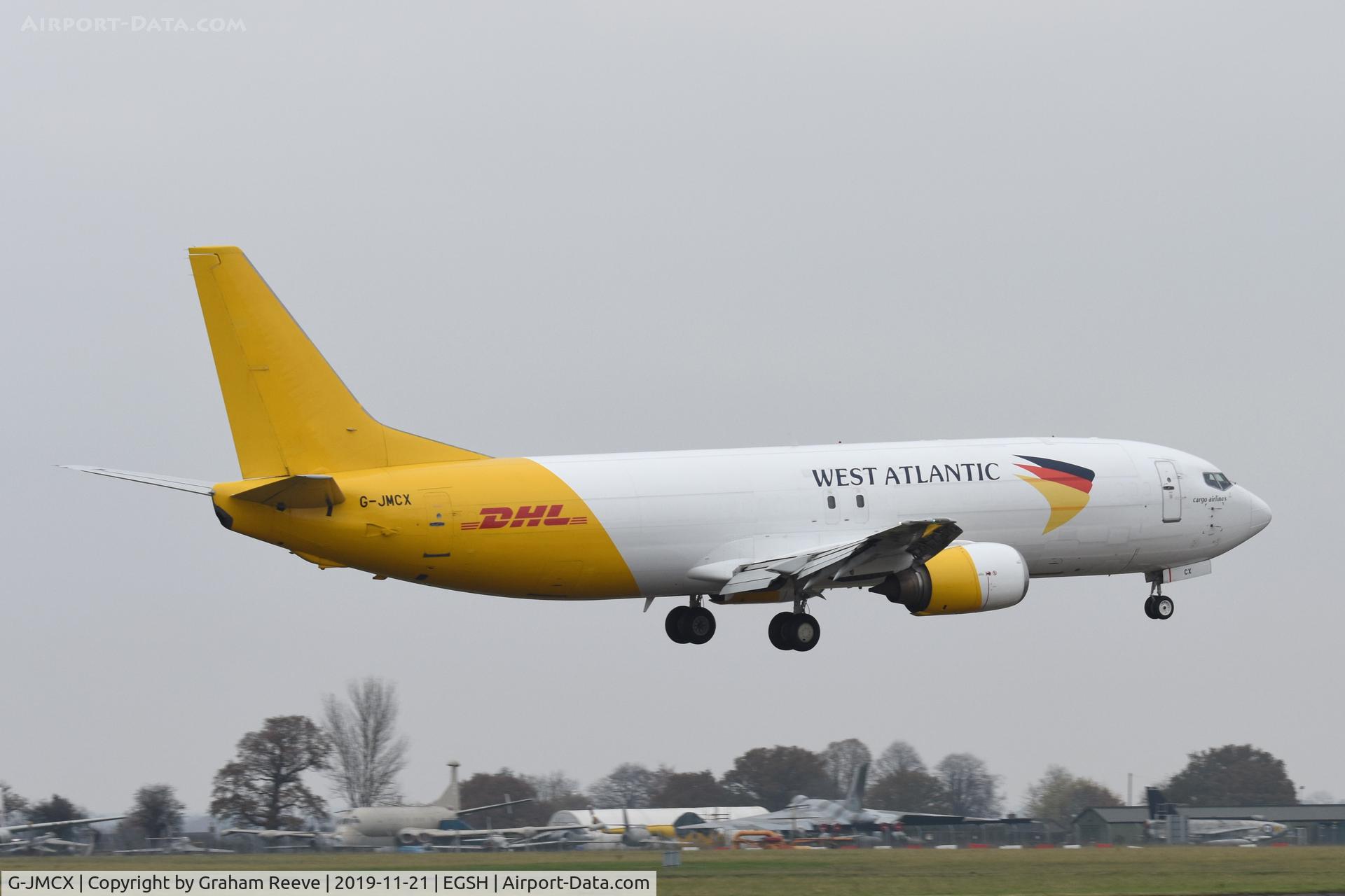 G-JMCX, 1990 Boeing 737-406 C/N 24959, Landing at Norwich.