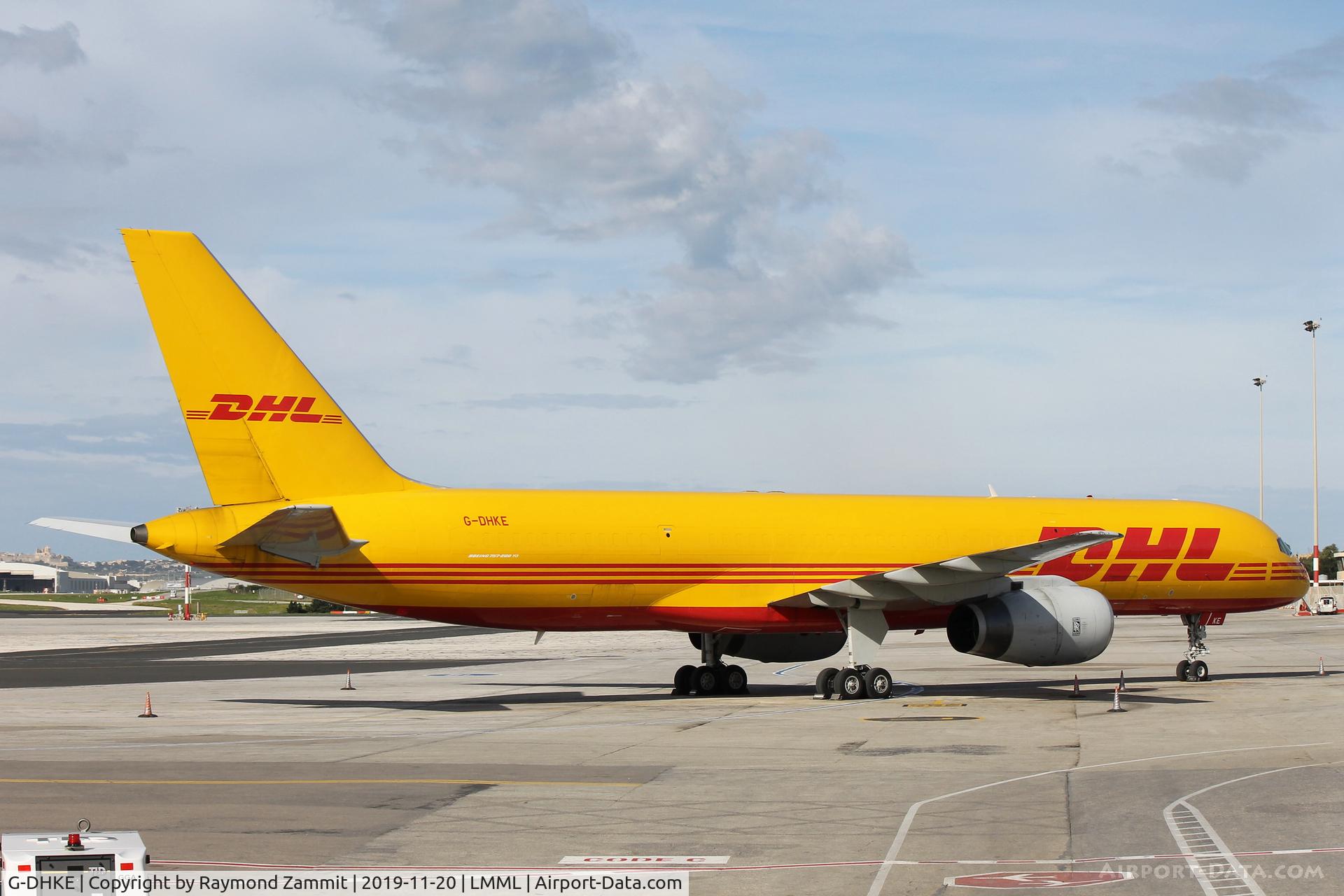 G-DHKE, 1998 Boeing 757-23N C/N 27976, B757 G-DHKE DHL