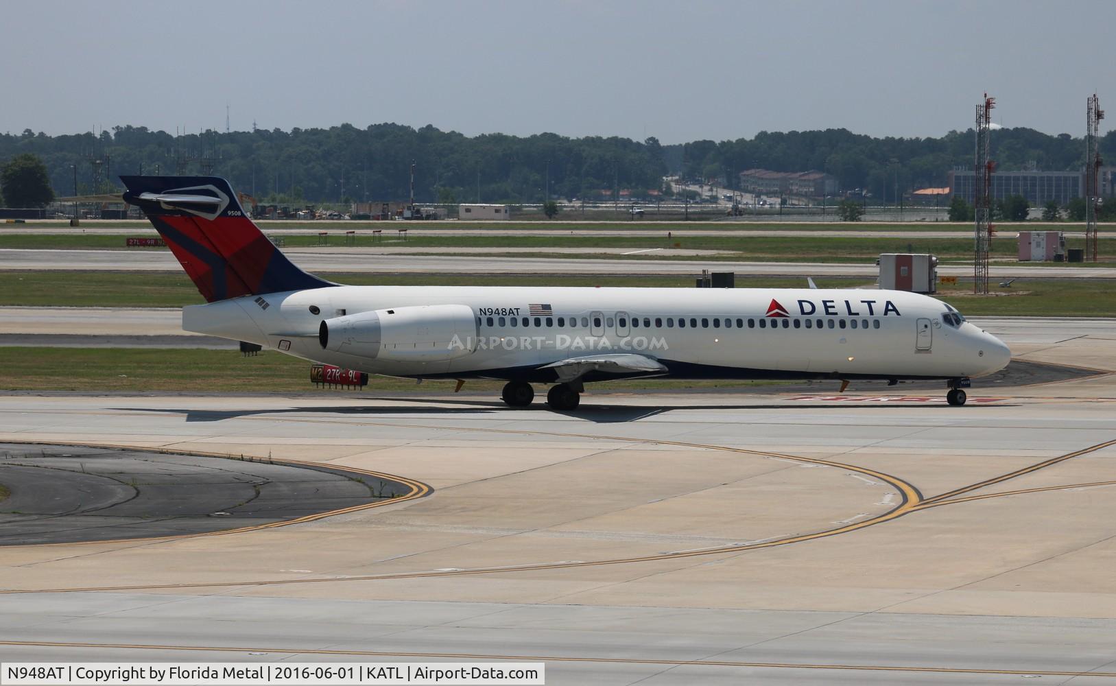 N948AT, 1999 Boeing 717-200 C/N 55011, Delta