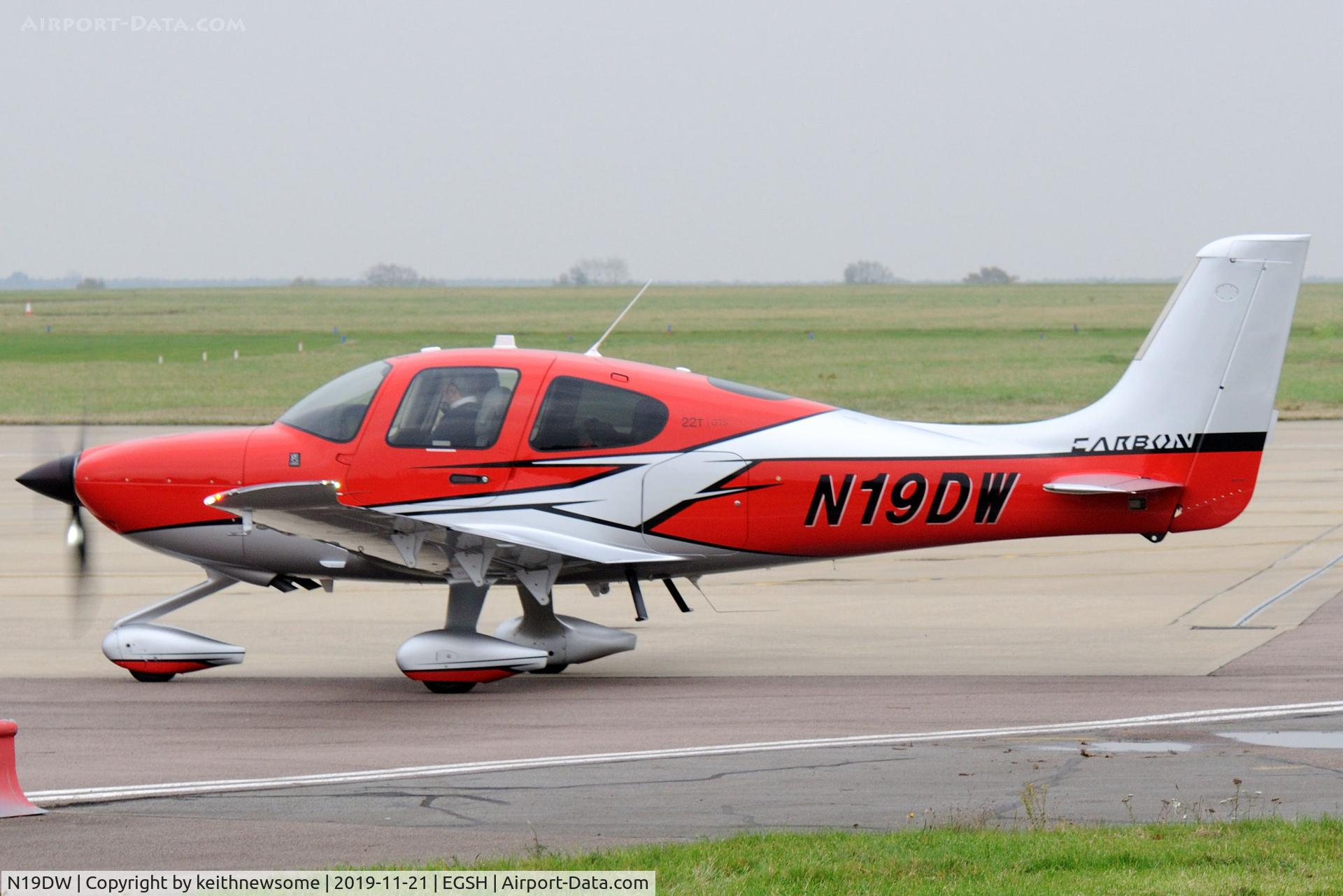 N19DW, 2018 Cirrus SR-22T GTS Carbon C/N 1686, Arriving at Norwich.
