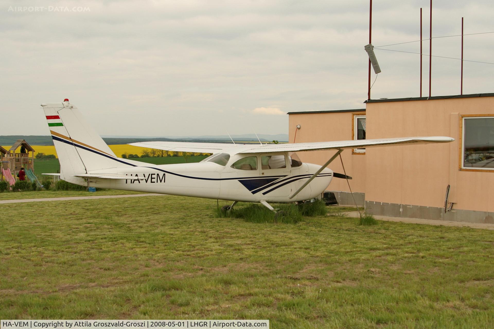 HA-VEM, 1965 Reims F172F Skyhawk C/N F172-0173, LHGR - Gyuró Airport, Hungary