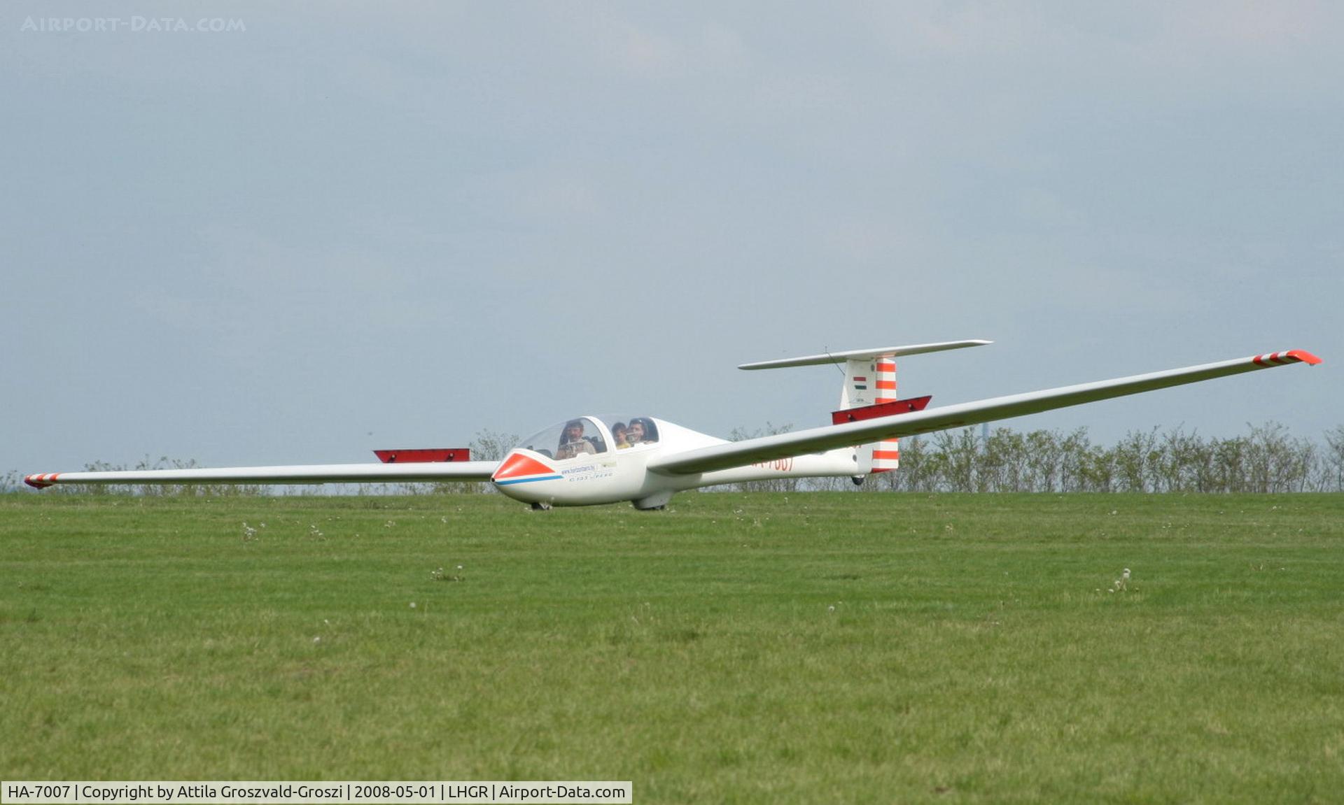 HA-7007, 1980 Grob G-103A Twin II Acro C/N 3400-K-233, LHGR - Gyuró Airport, Hungary