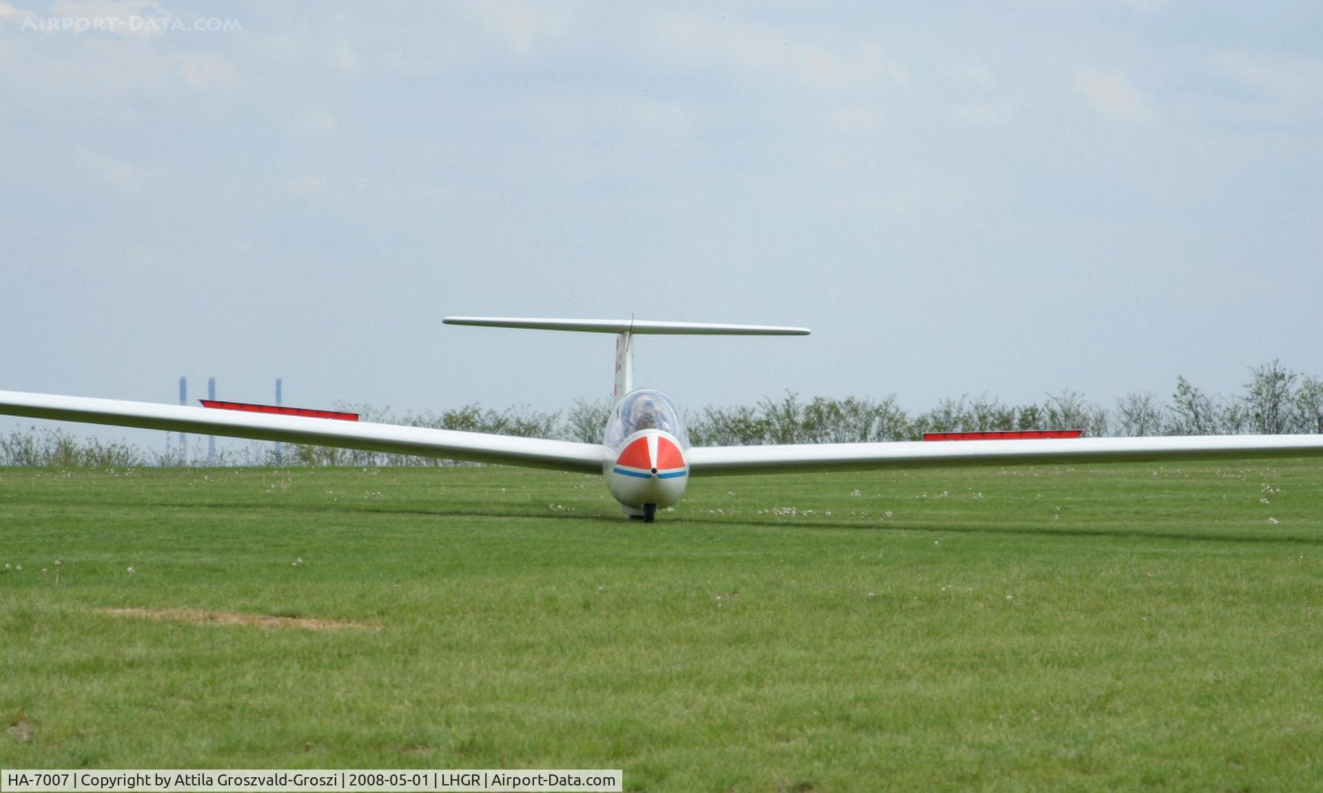 HA-7007, 1980 Grob G-103A Twin II Acro C/N 3400-K-233, LHGR - Gyuró Airport, Hungary