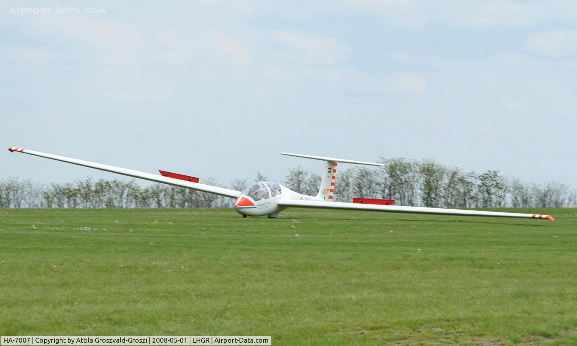 HA-7007, 1980 Grob G-103A Twin II Acro C/N 3400-K-233, LHGR - Gyuró Airport, Hungary
