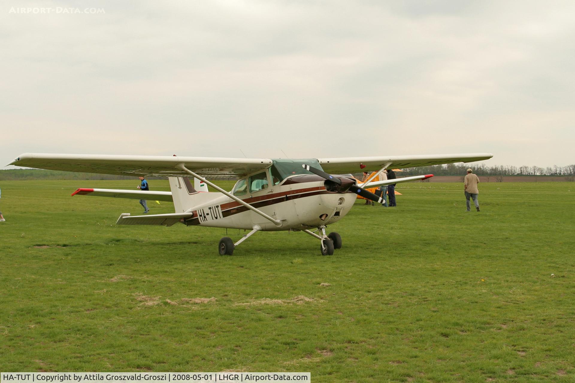 HA-TUT, Cessna 172P C/N 17274510, LHGR - Gyuró Airport, Hungary